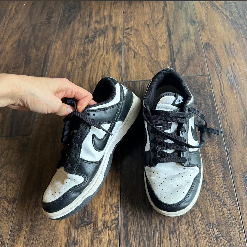 Nike Panda Dunks